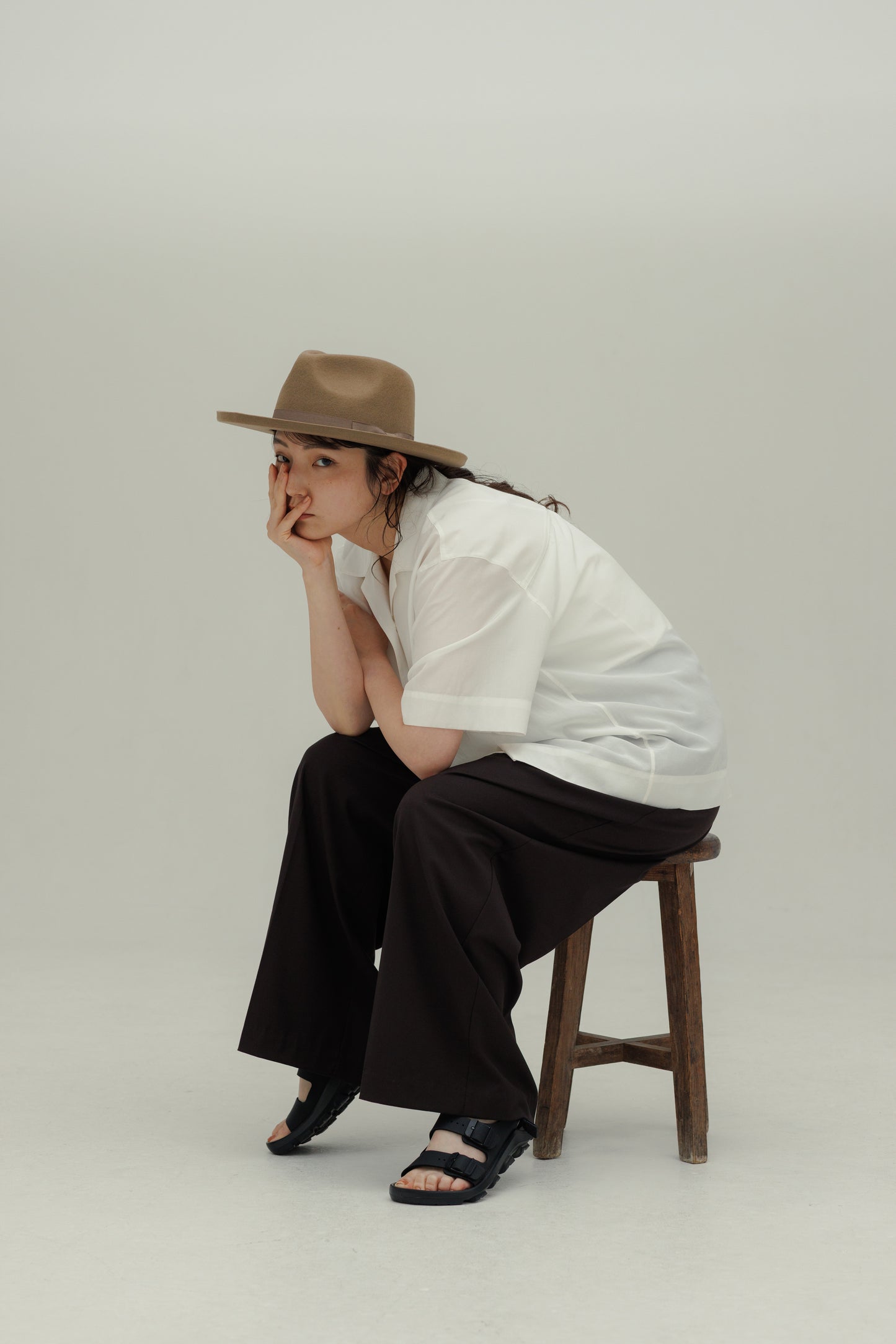 BRIM UP LONG FELT HAT -women-