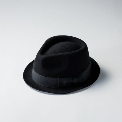 SHORT BRIM HAT