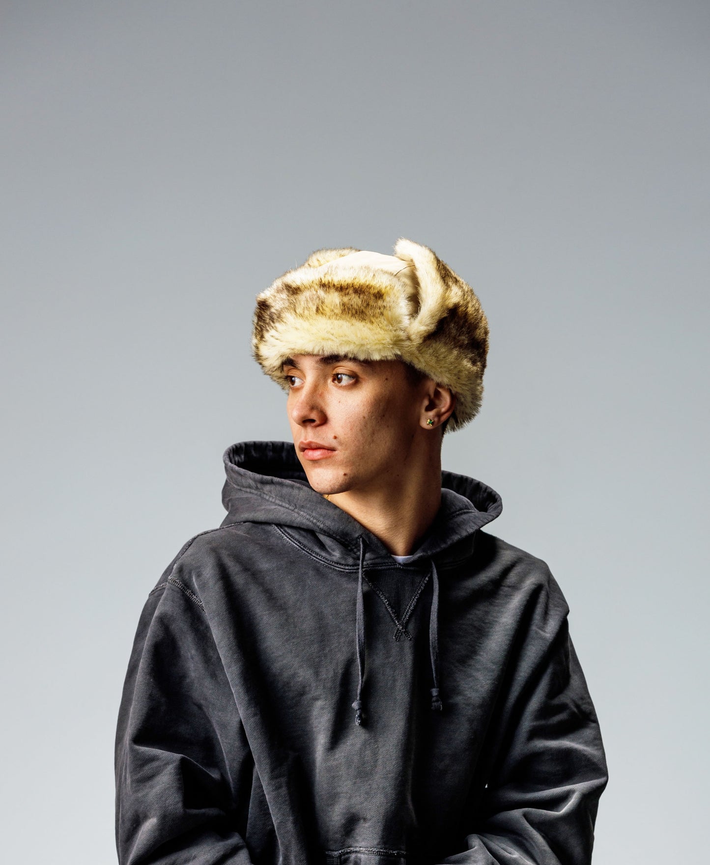 FAKE SUEDE FLIGHT CAP